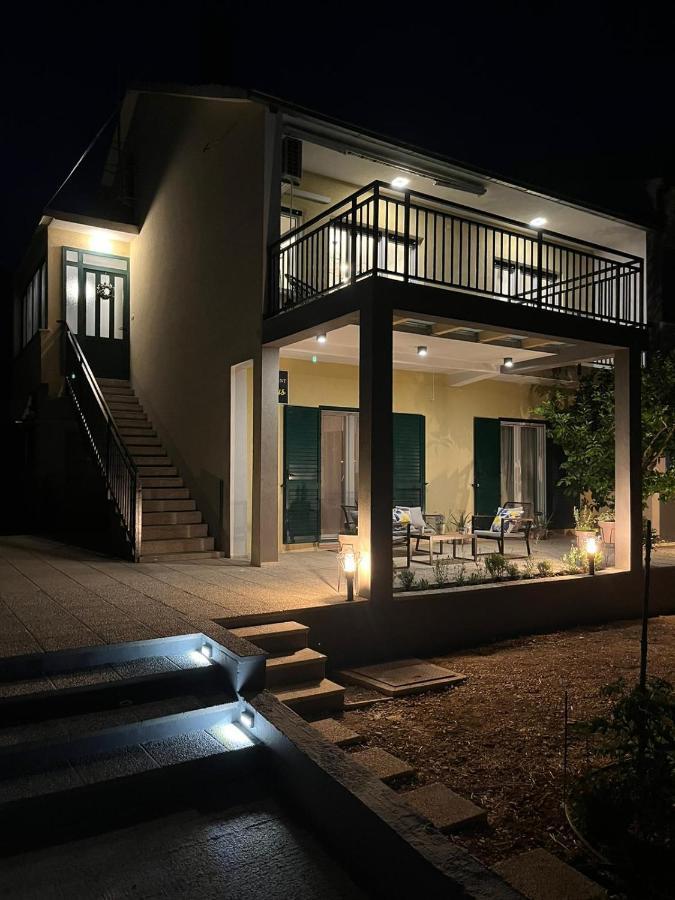 Citrus Accommodation Kaštela Esterno foto